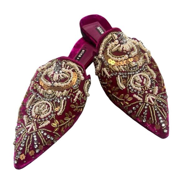 Alice + Olivia Raspberry Urtin Embellished Velvet Mules/Slides NWOB Size 8.5 - Picture 2 of 11